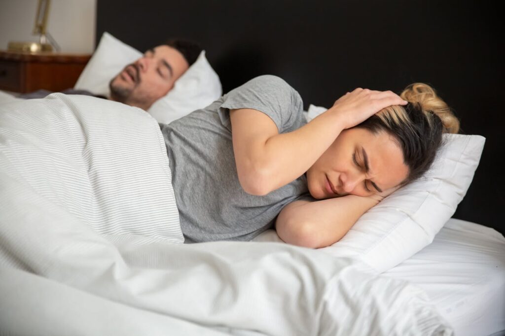 how to stop snoring naturally